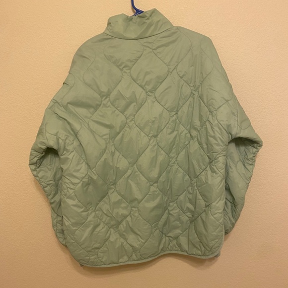 Old Navy Active Medium Bubble Jacket Sea Green - Picture 8 of 8